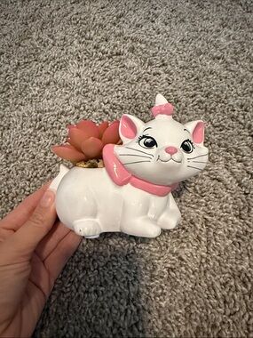 Disney Aristocats Marie Mini Planter